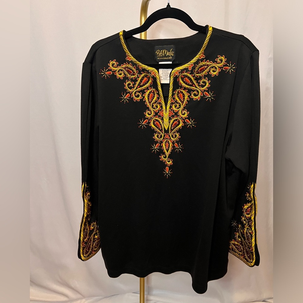 Bob Mackey wearable art black blouse with gold and red embroidery size 1X  (B4)